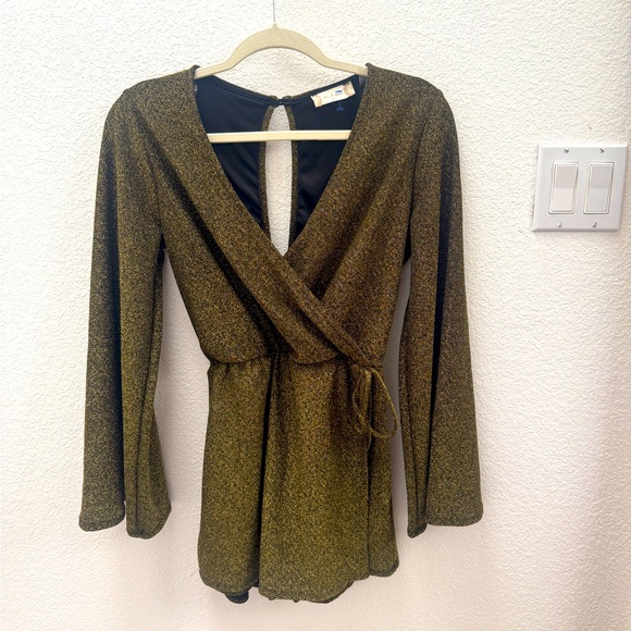 Altar'd State Glittering Black and Gold Romper size XS - Picture 1 of 8